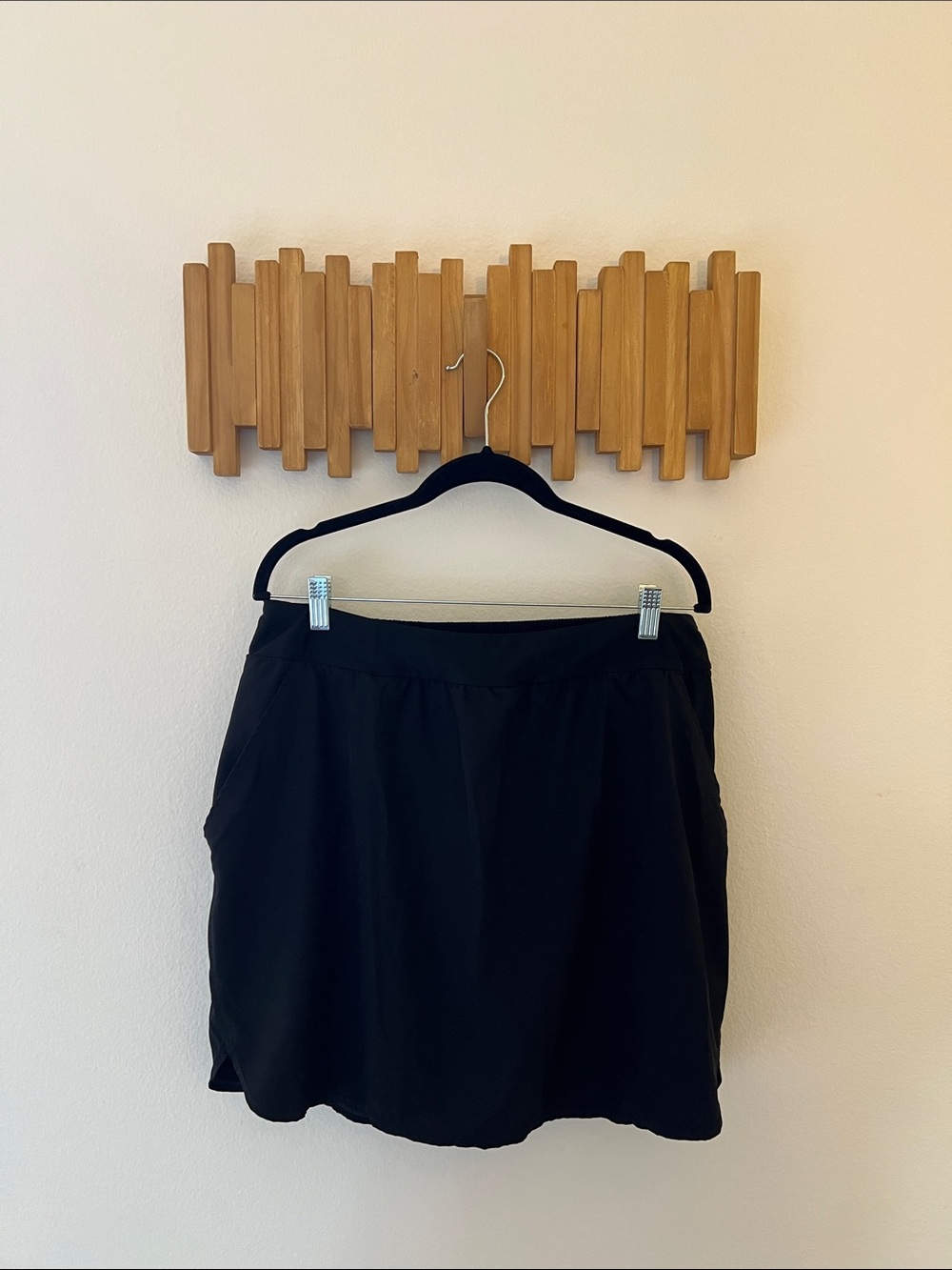Kona Sol Black Elastic Waist Swim Skort